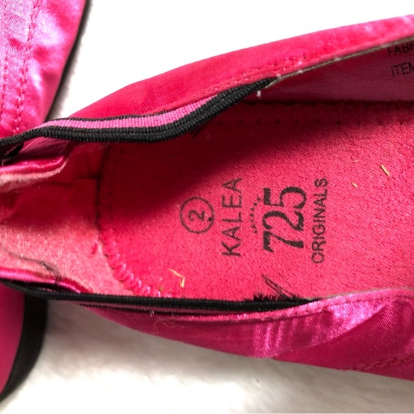 Girls Pink Shoes. Size 2. - Picture 4 of 4